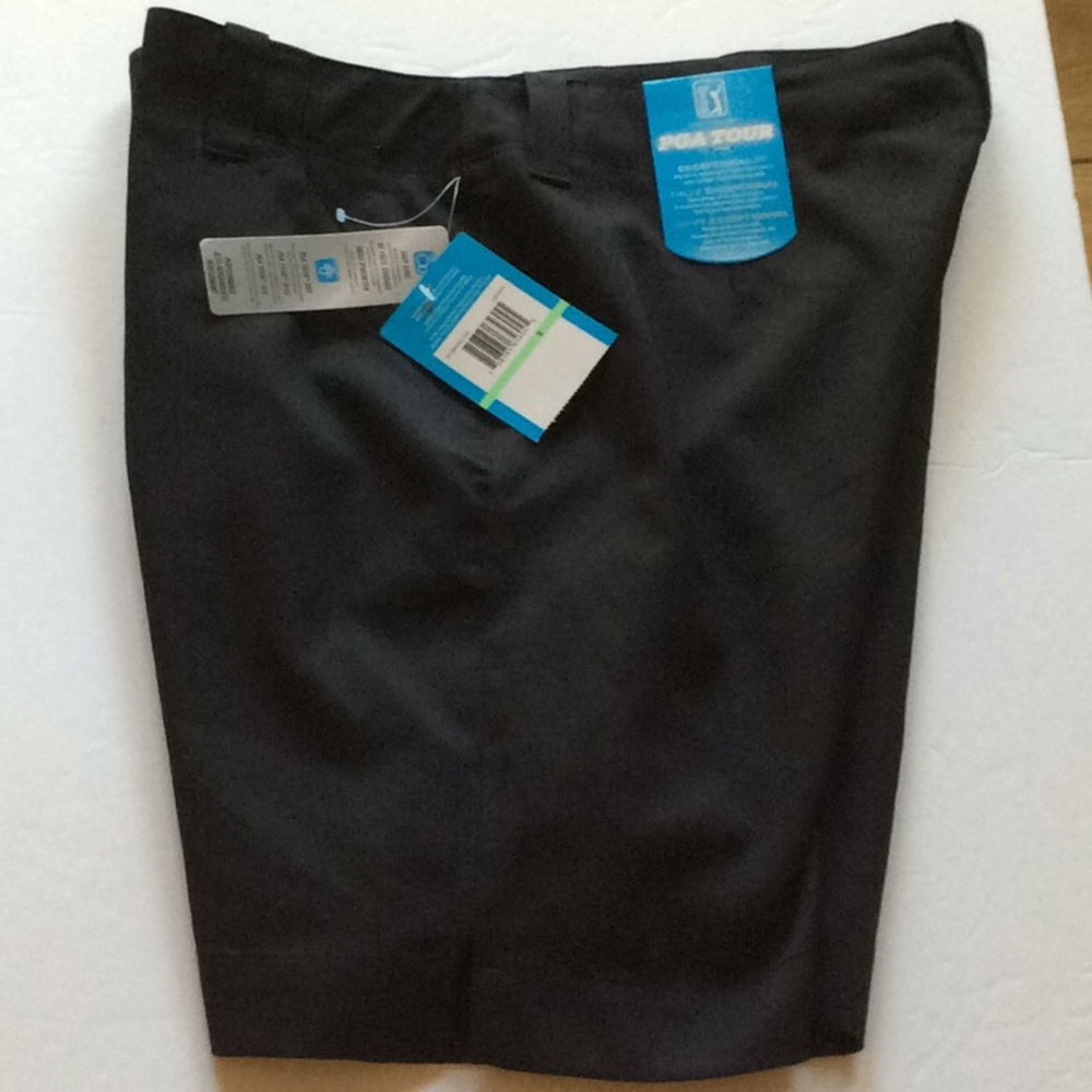 PGA Tour ladies golf shorts size 8